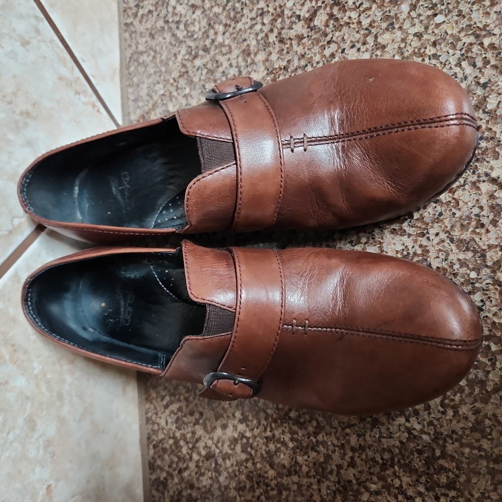 Dansko clogs size 39